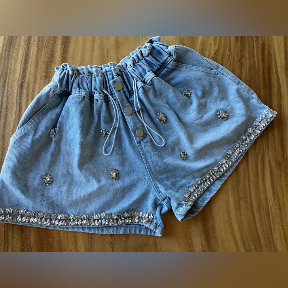 Gorgeous Denim Embellished Jean Shorts (M/L)